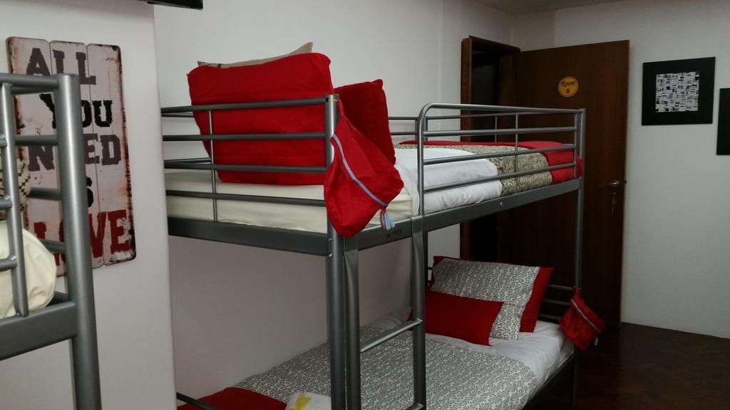 Turkish Style Hostel Lisboa Стая снимка